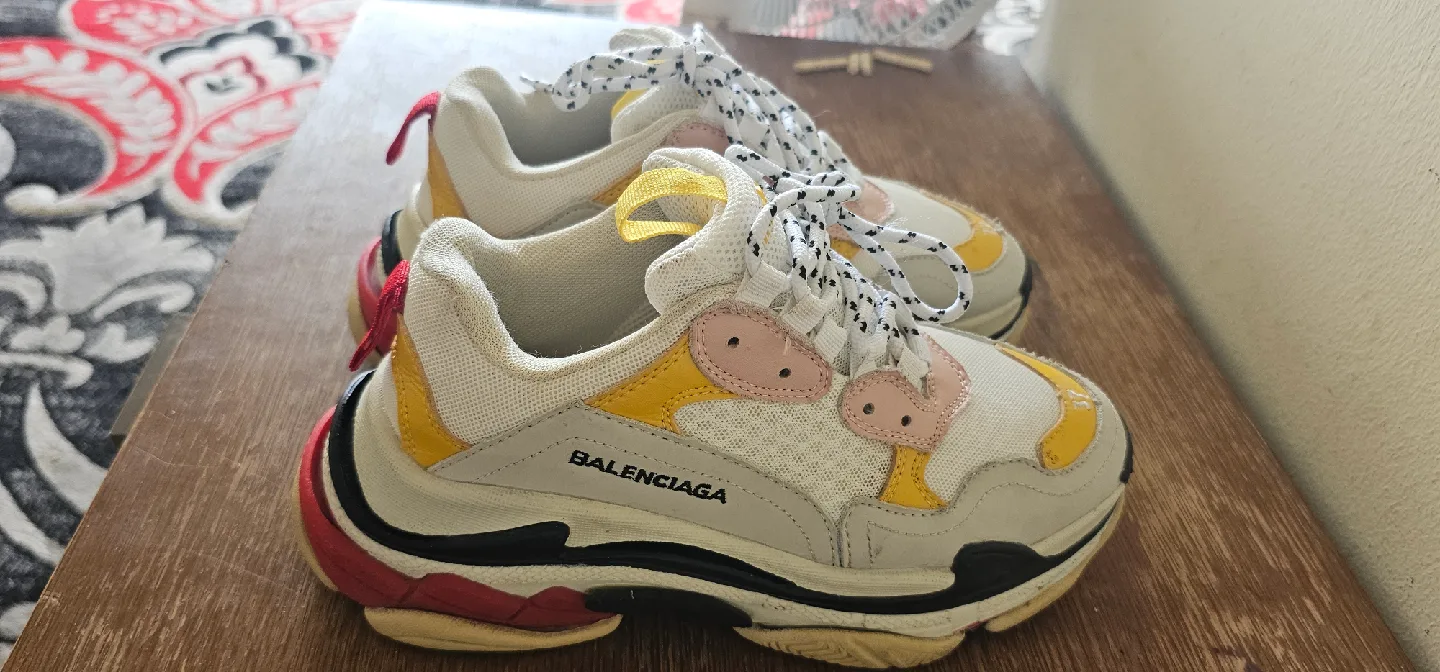 Balenciaga Triple S Sneakers - Size 37 image indicator(3)