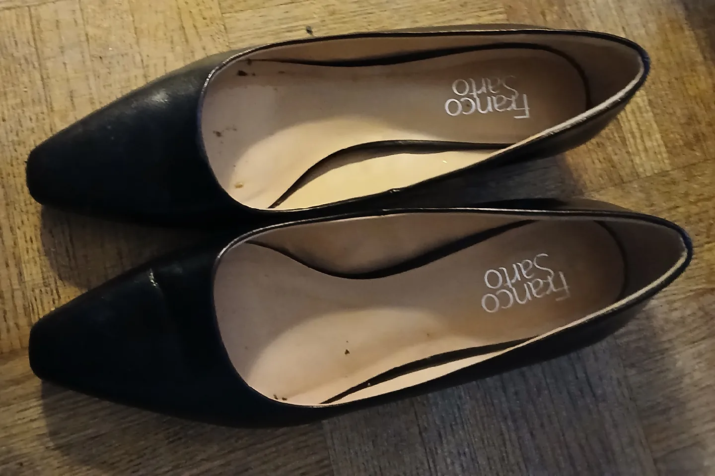 Franco Sarto Black Leather Pointed Toe Flats image indicator(3)