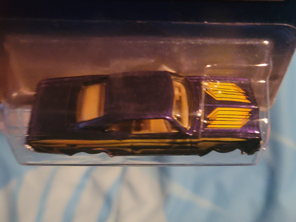 Hot Wheels '65 Impala Lowrider - 1998 First Edition - photo 5