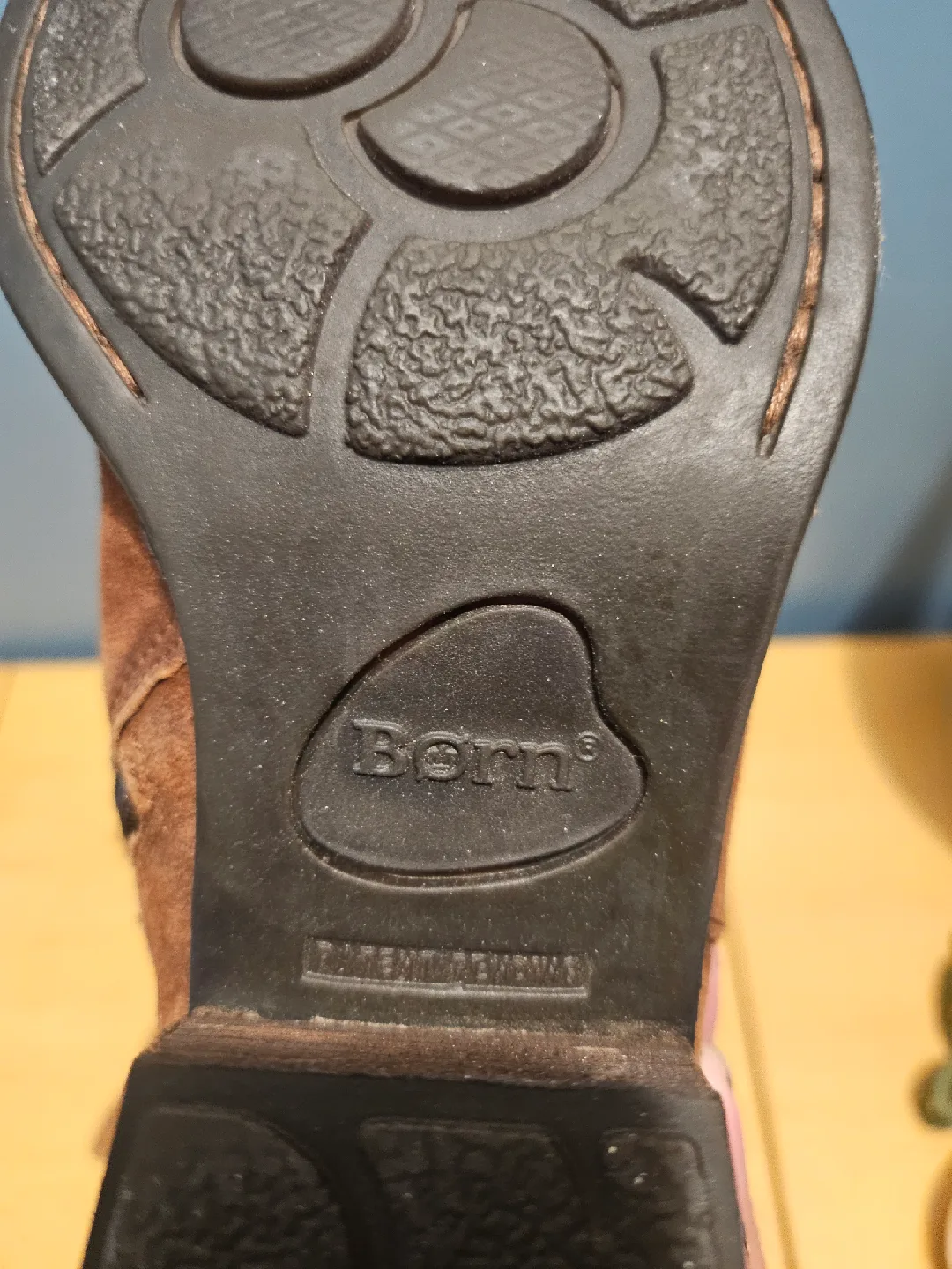 Born Brown Leather Boots image indicator(2)