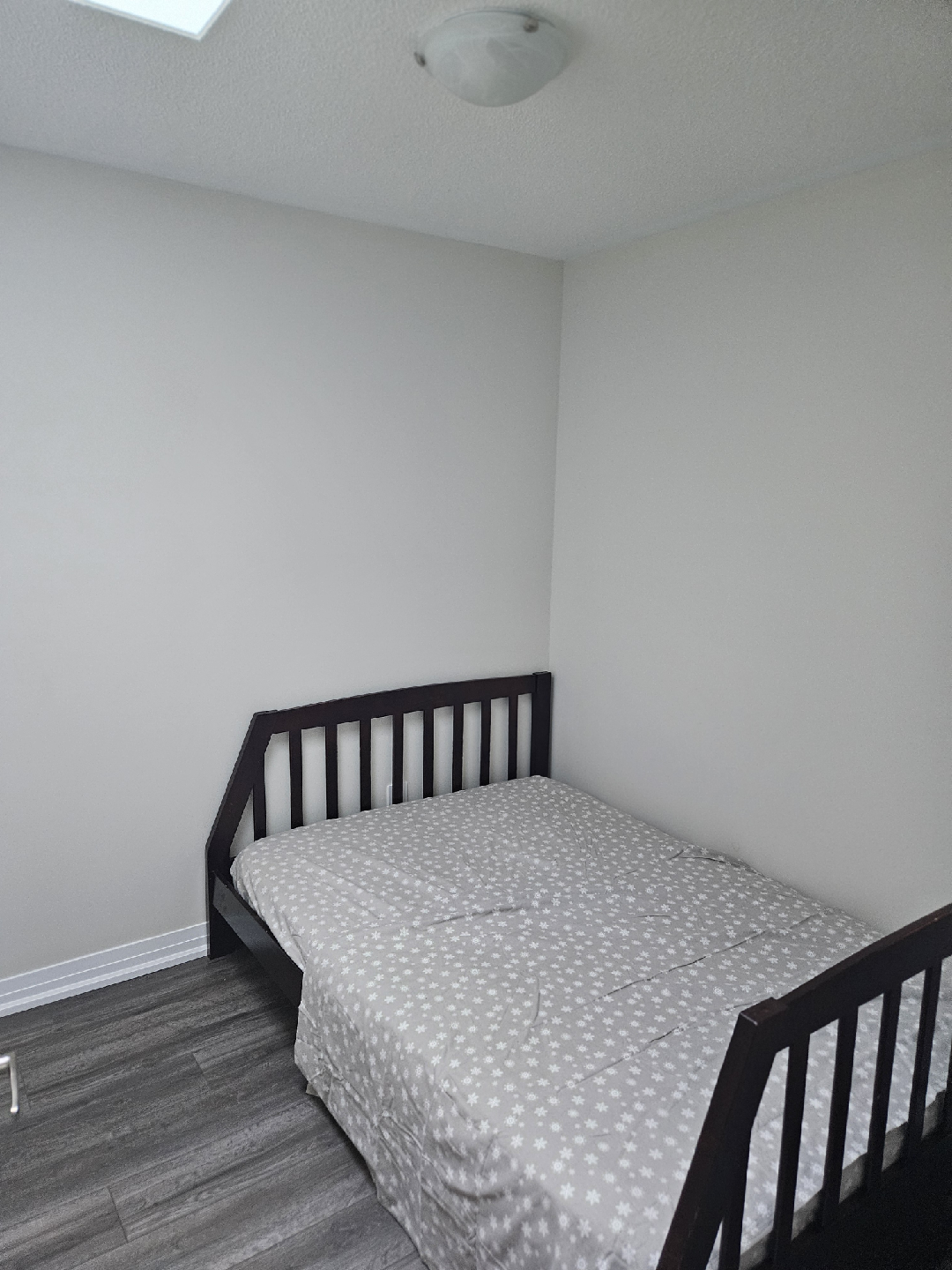 Full Size Bed Frame with Mattress
