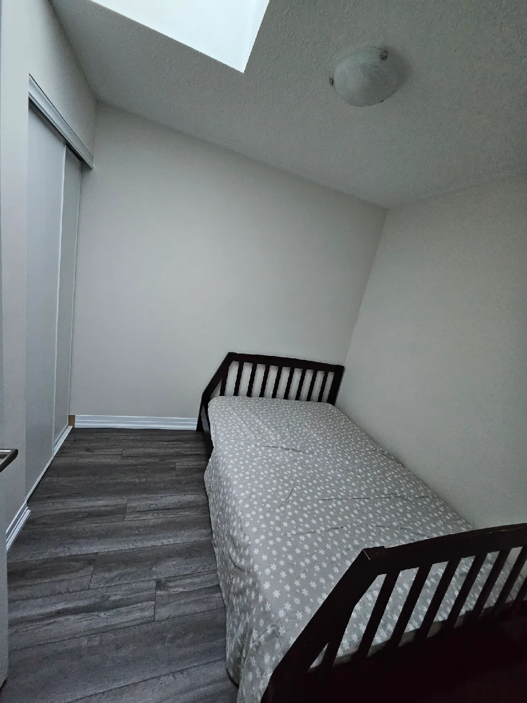 Full Size Bed Frame with Mattress image indicator(2)