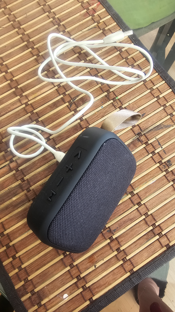 Moodlab Portable Bluetooth Speaker - Black