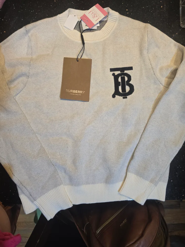 New Burberry London England Sweater Size S image indicator(2)