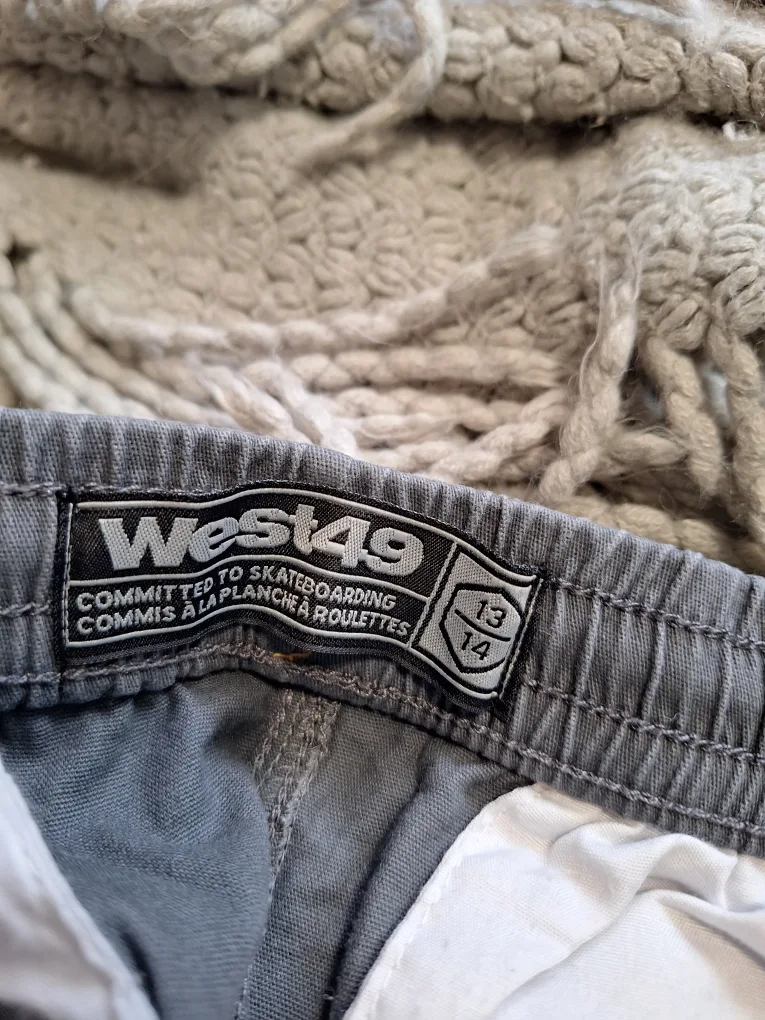 2 pairs of cargo style pants image indicator(3)