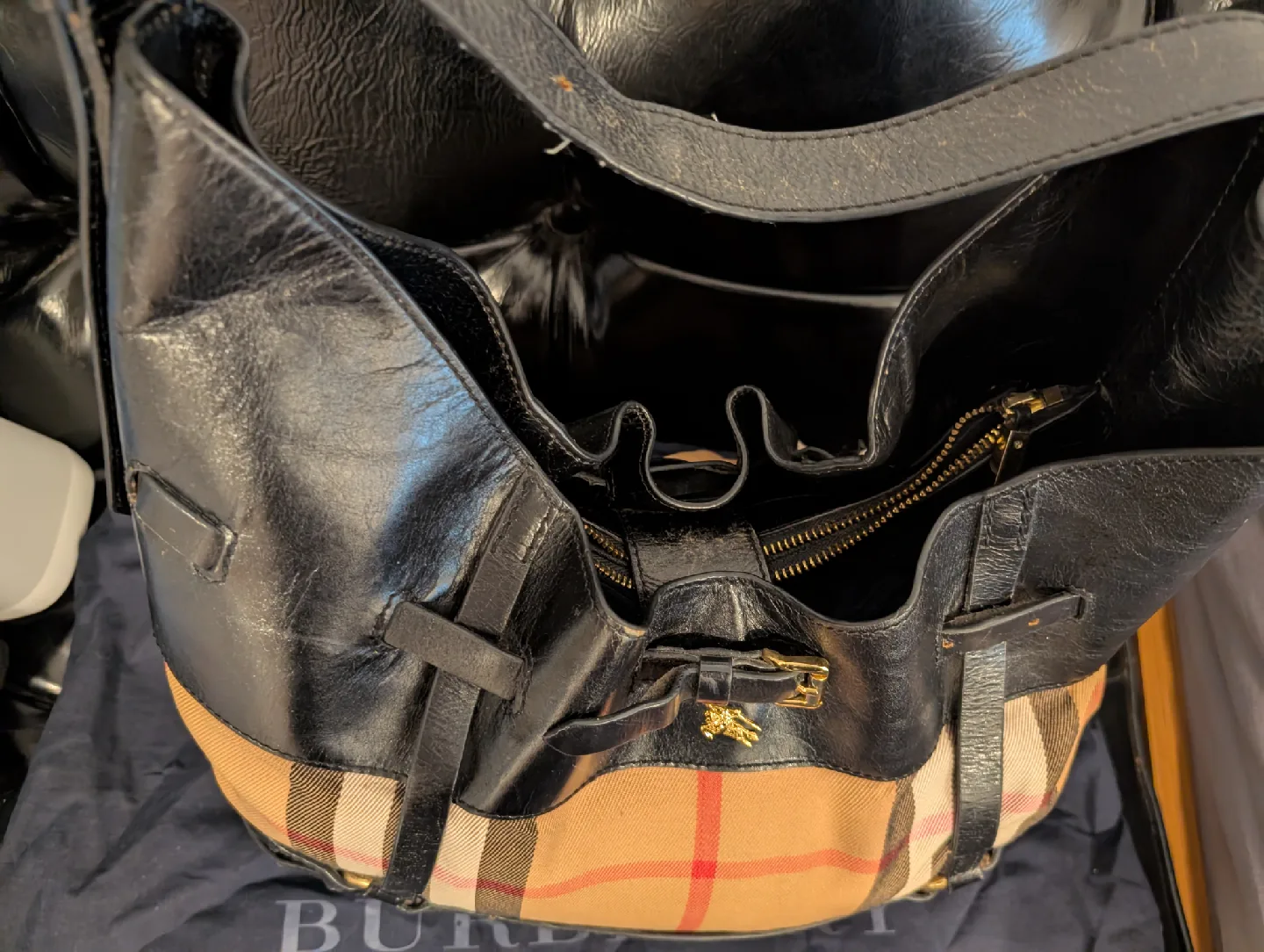 Burberry London Black Leather & Check Tote Bag image indicator(7)