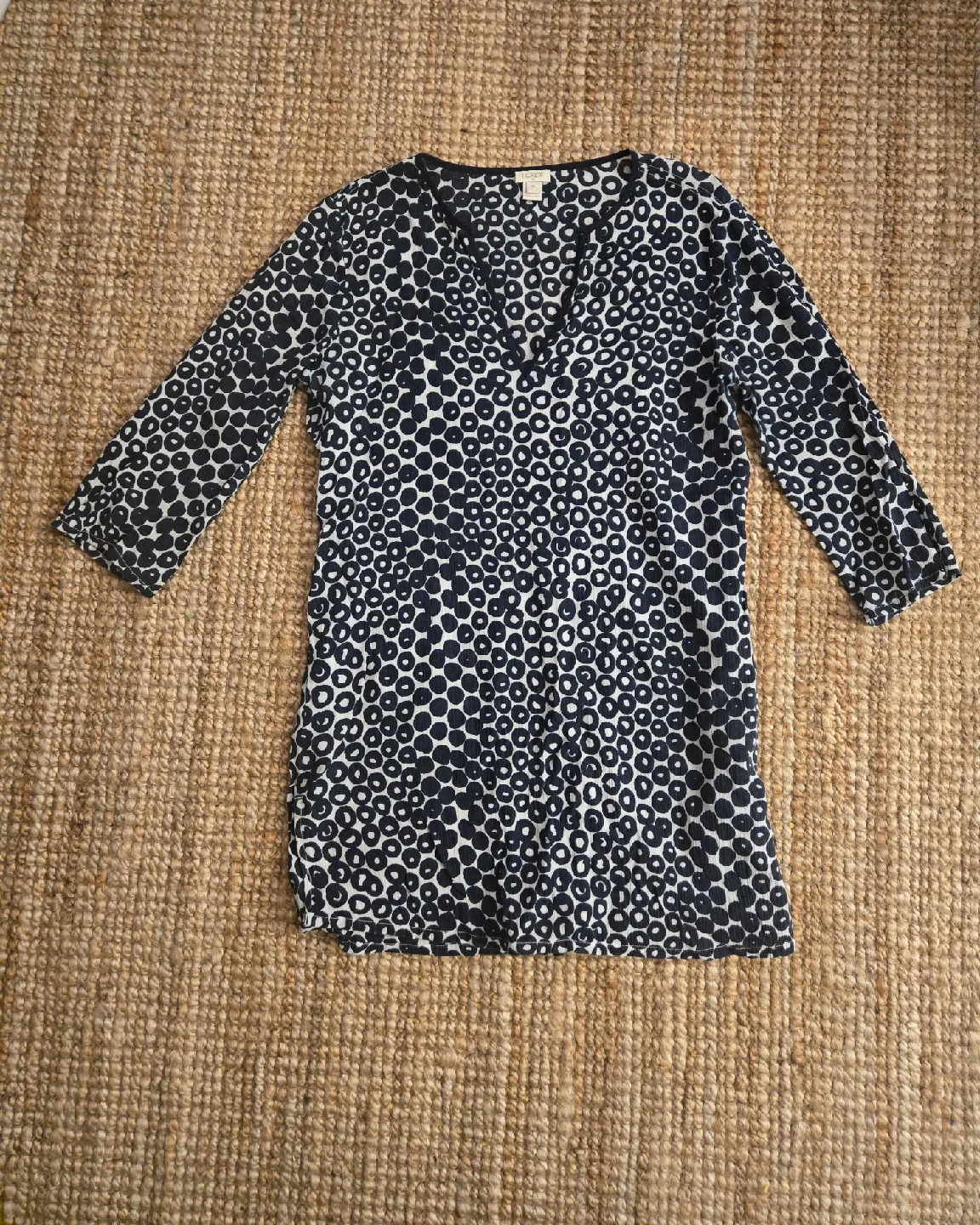 Assorted Women's Clothing image indicator(7)