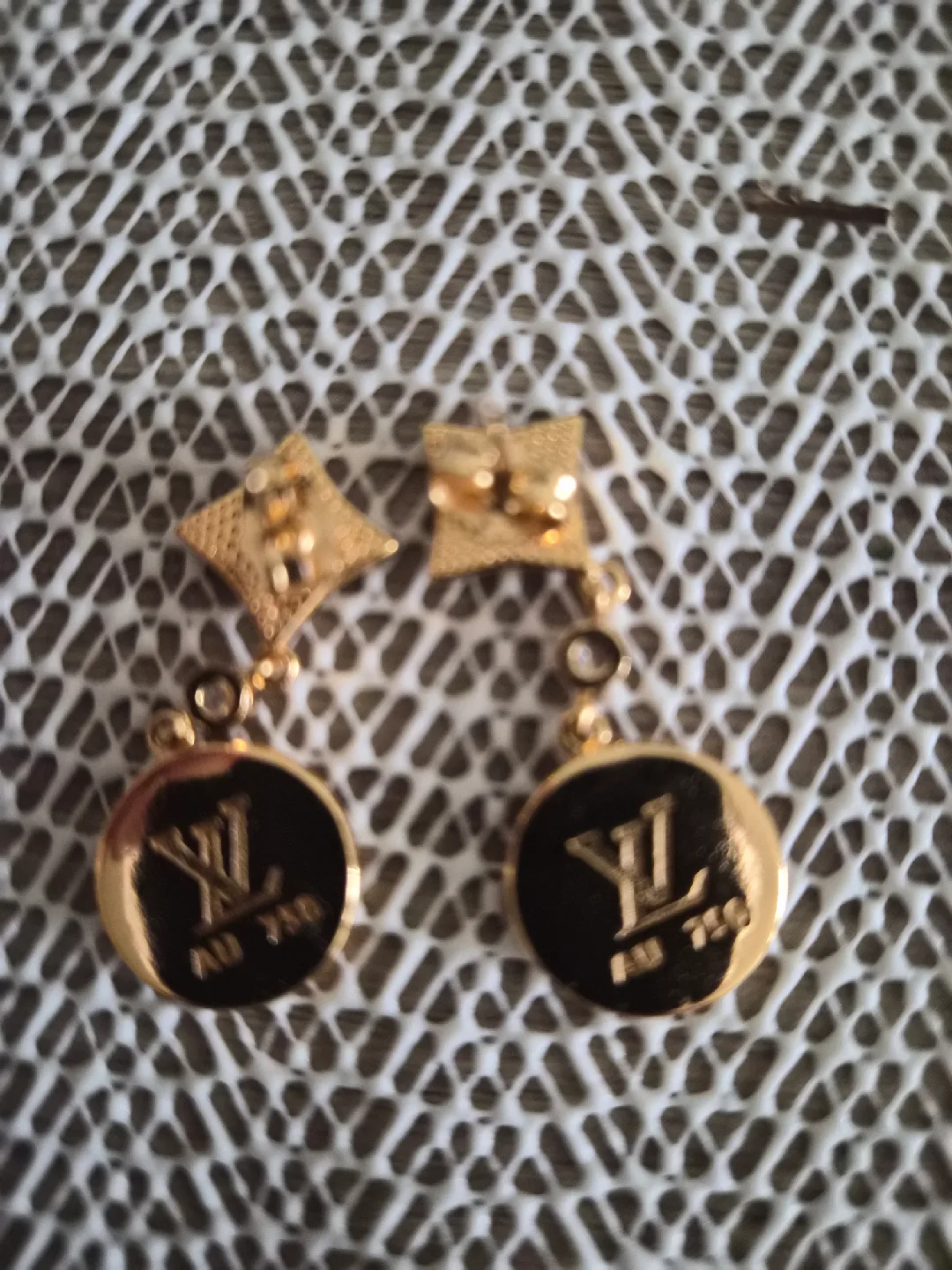 Earrings image indicator(2)