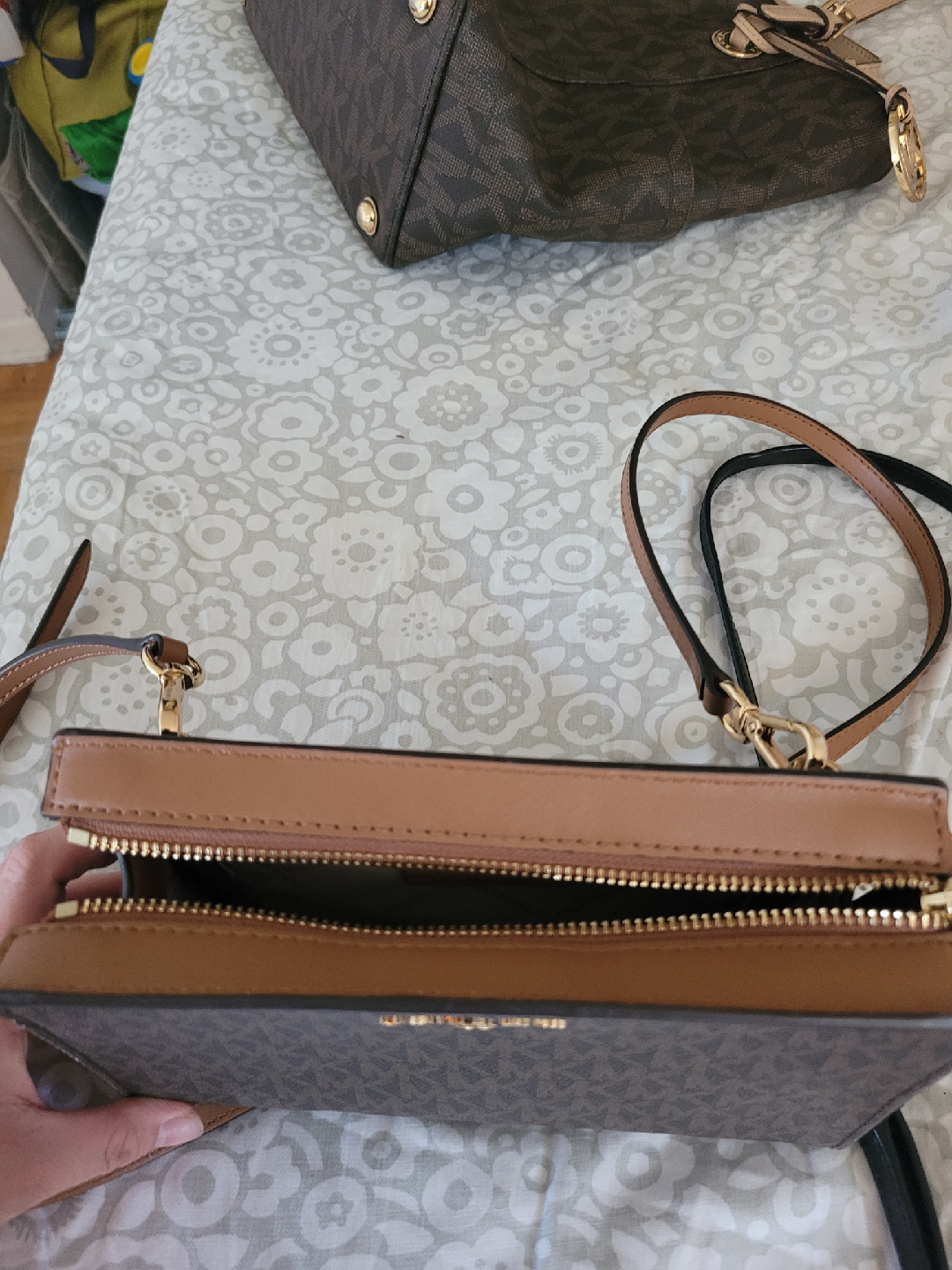 Michael Kors Brown Signature Wallet Crossbody - photo 4