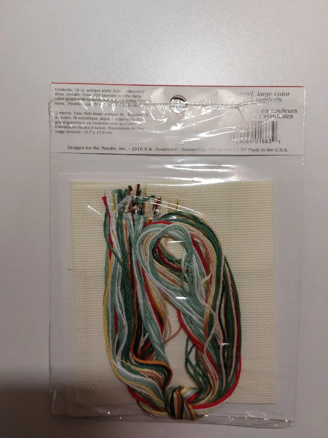 Christmas Traditions 1863 Angel with Heart Cross Stitch Kit image indicator(2)