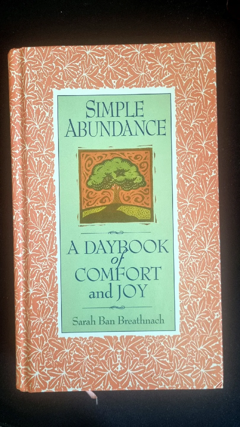 Simple Abundance: A Daybook of Comfort and Joy thumbnail