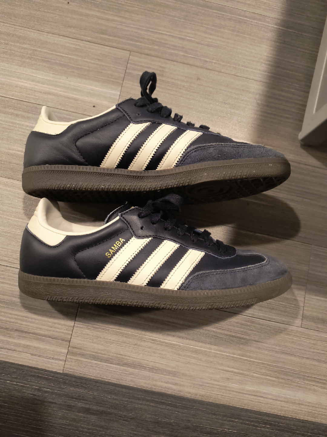 Adidas Samba - Dark blue and cream