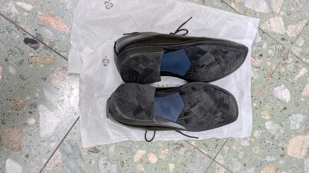 Men's Black Dress Shoes, Size 10 image indicator(3)