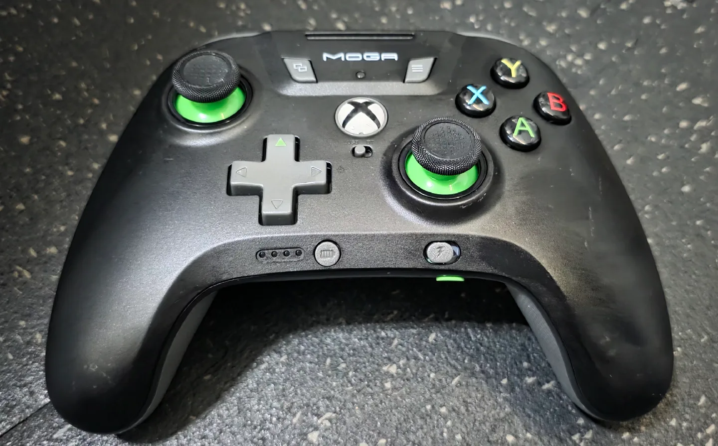 MOGA XP5-X+ Controller Like NEW image indicator(8)