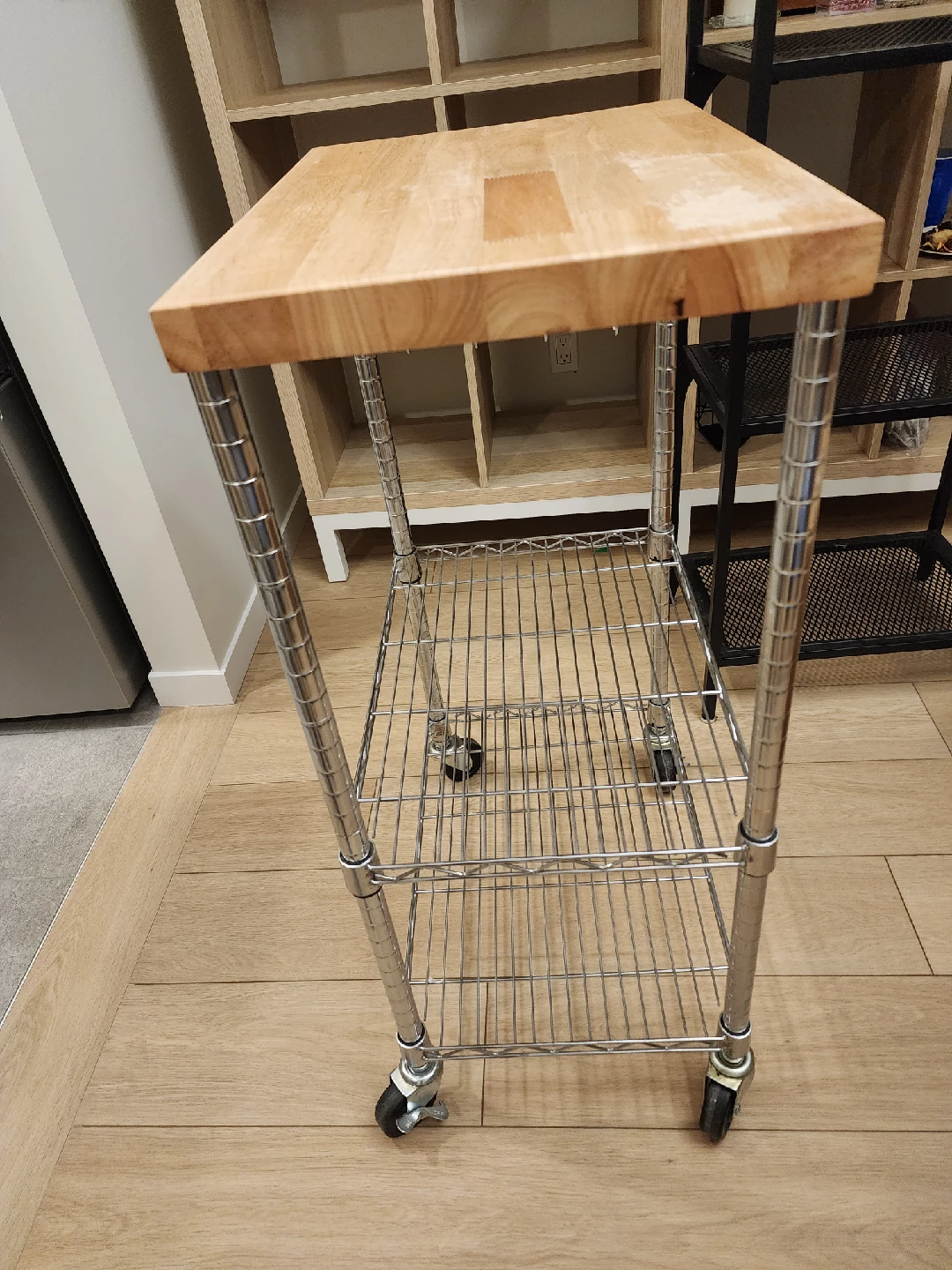 Kitchen Rolling Microwave Cart - photo 2