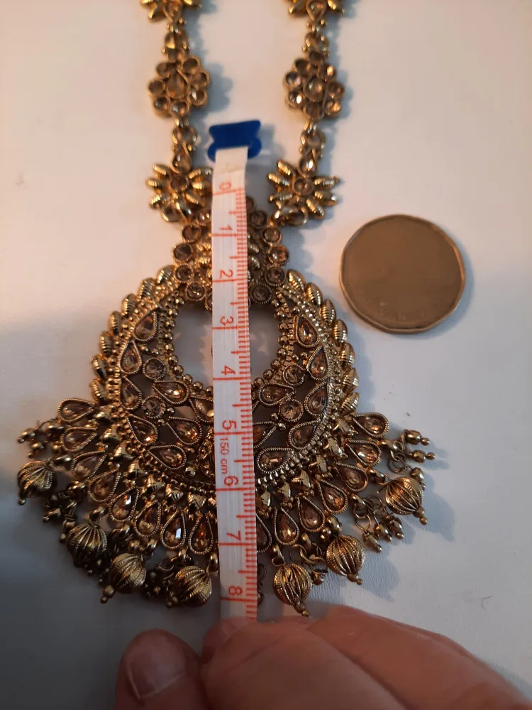 Gold-tone Statement Necklace image indicator(3)