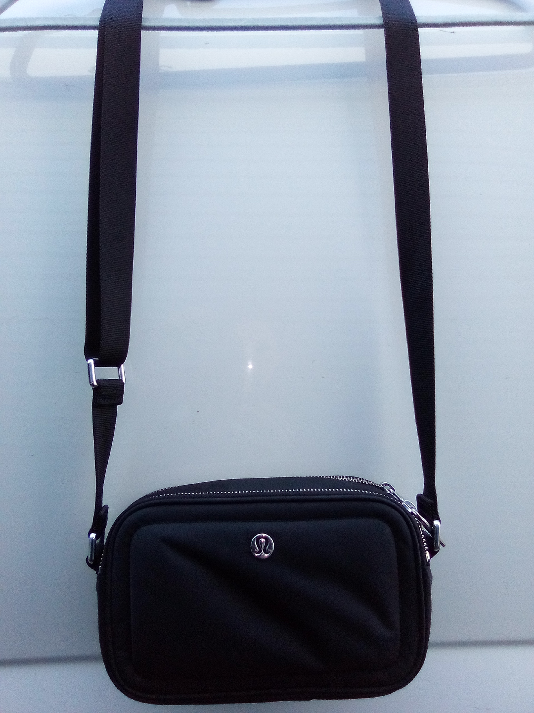 Lululemon Crossbody Bag 2L - Black - photo 2