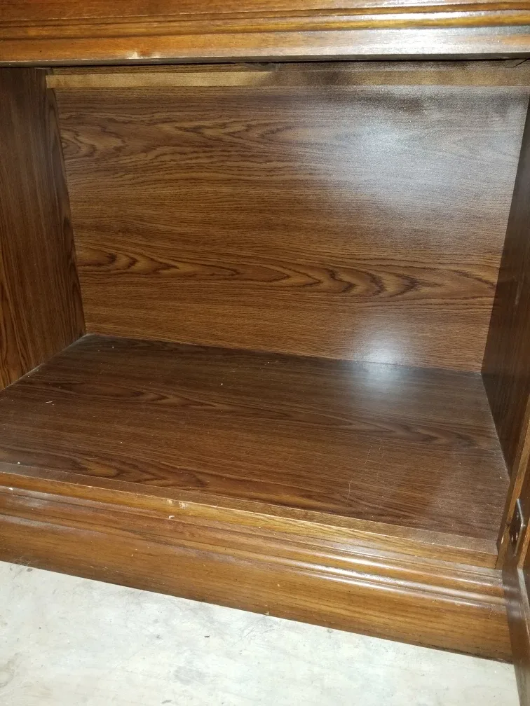 Wooden Hutch Cabinet image indicator(4)