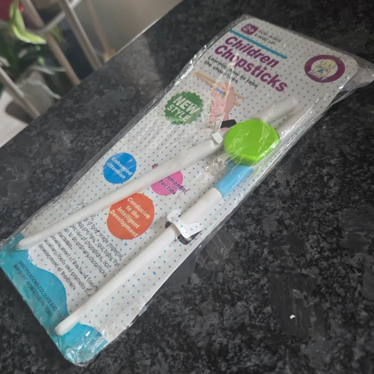 Children's Training Chopsticks - New in Package! thumbnail