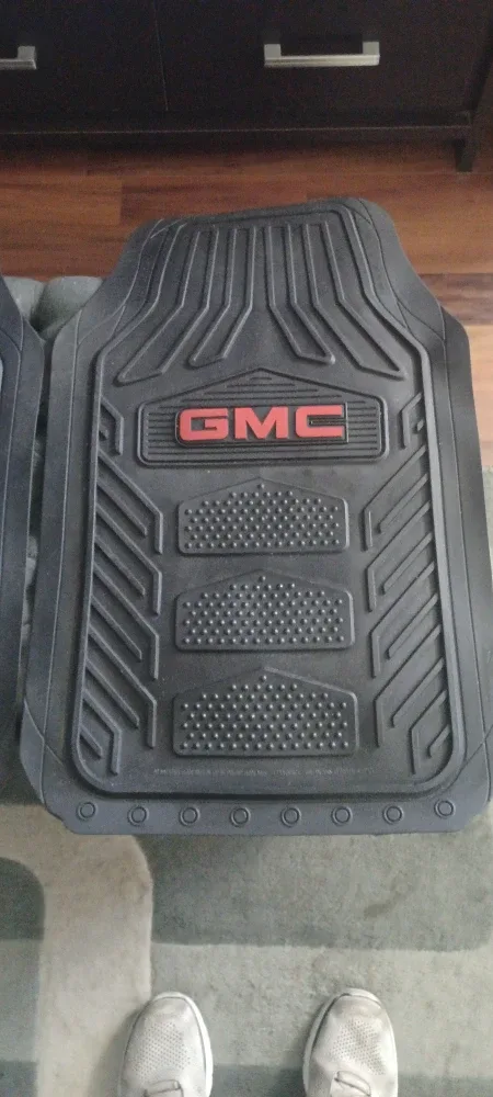 GMC Black Rubber Car Floor Mats - Set of 4 image indicator(3)