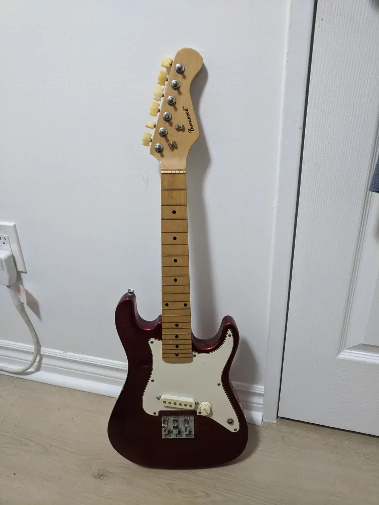 Electric Guitar - (fix it or just for parts) thumbnail