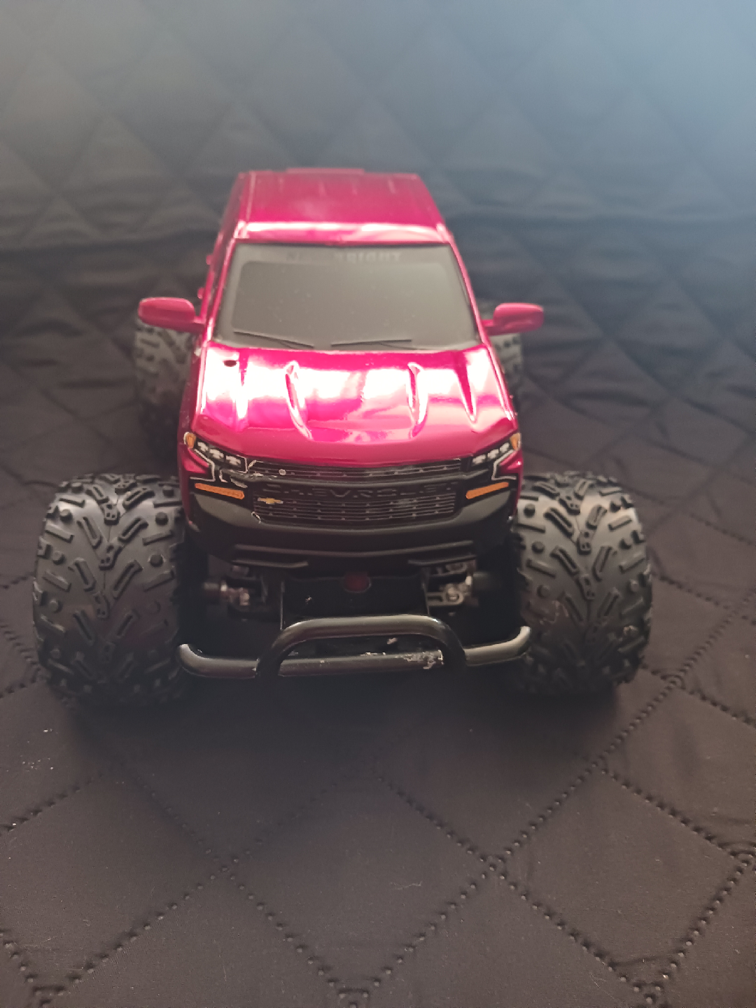 New Bright Chevrolet Silverado Trail Boss R/C Truck - photo 3