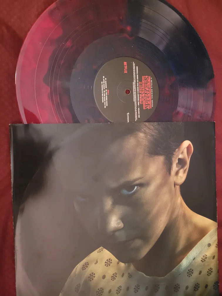 Stranger Things Vinyl Soundtrack Vol. 1 & 2 image indicator(6)