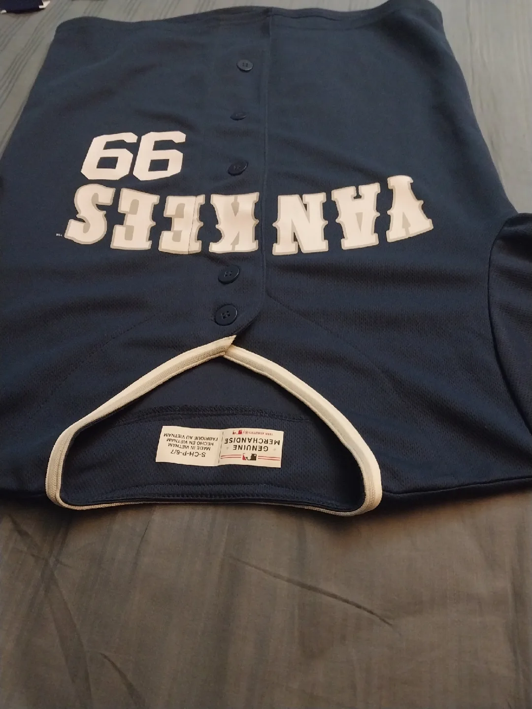 New York Yankees Judge #99 Jersey - Boys Size S image indicator(7)