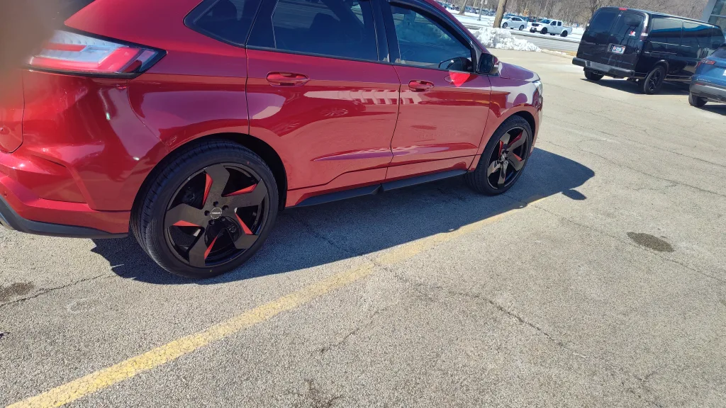 Set of Wheels - Black Rims image indicator(3)