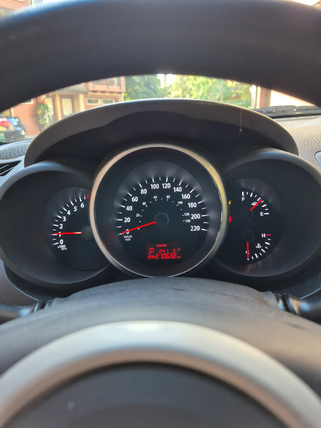 Black Kia Soul image indicator(6)
