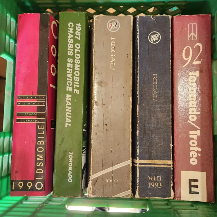 Vintage Car Service Manuals - GM, Oldsmobile, Chevrolet thumbnail