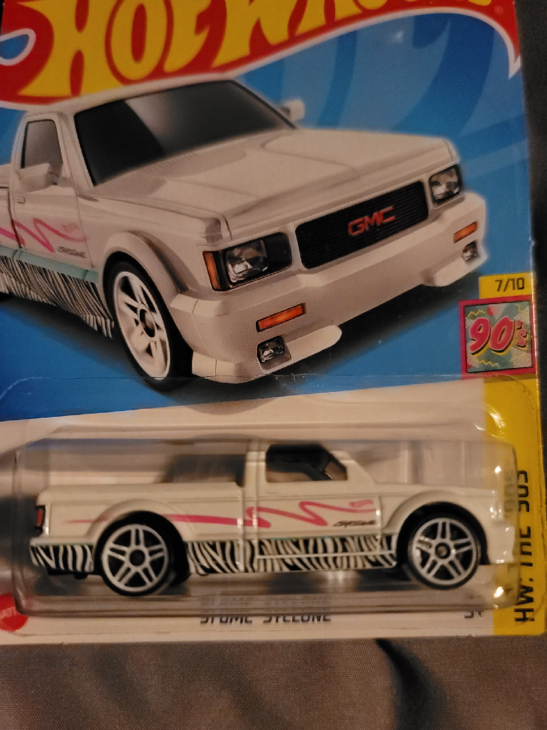 Hot Wheels '91 GMC Syclone - photo 2