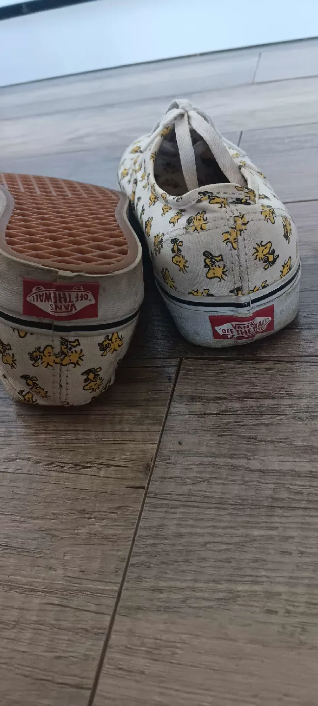 Vans x Peanuts Snoopy Print Sneakers - Women's Size 7 image indicator(6)