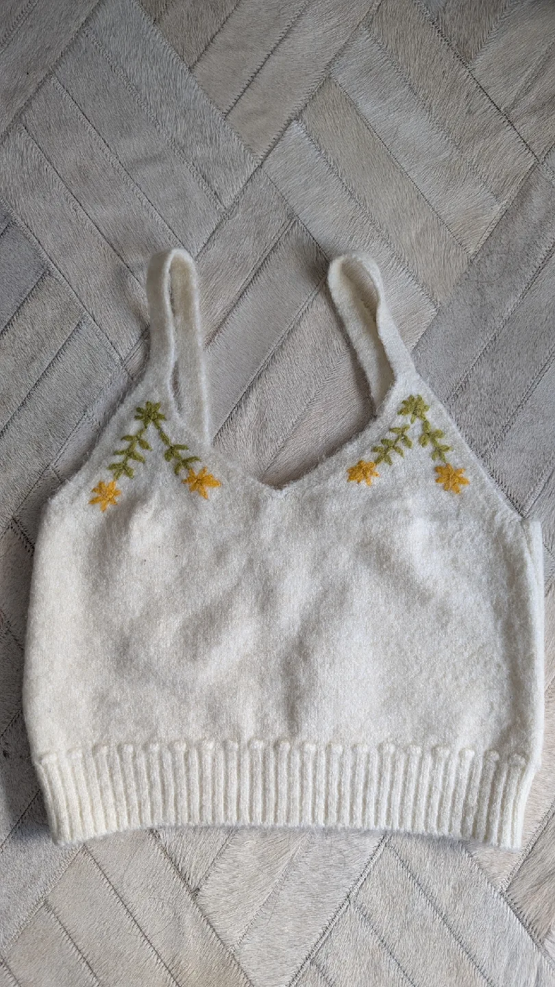 Knit Floral Sleeveless Top thumbnail