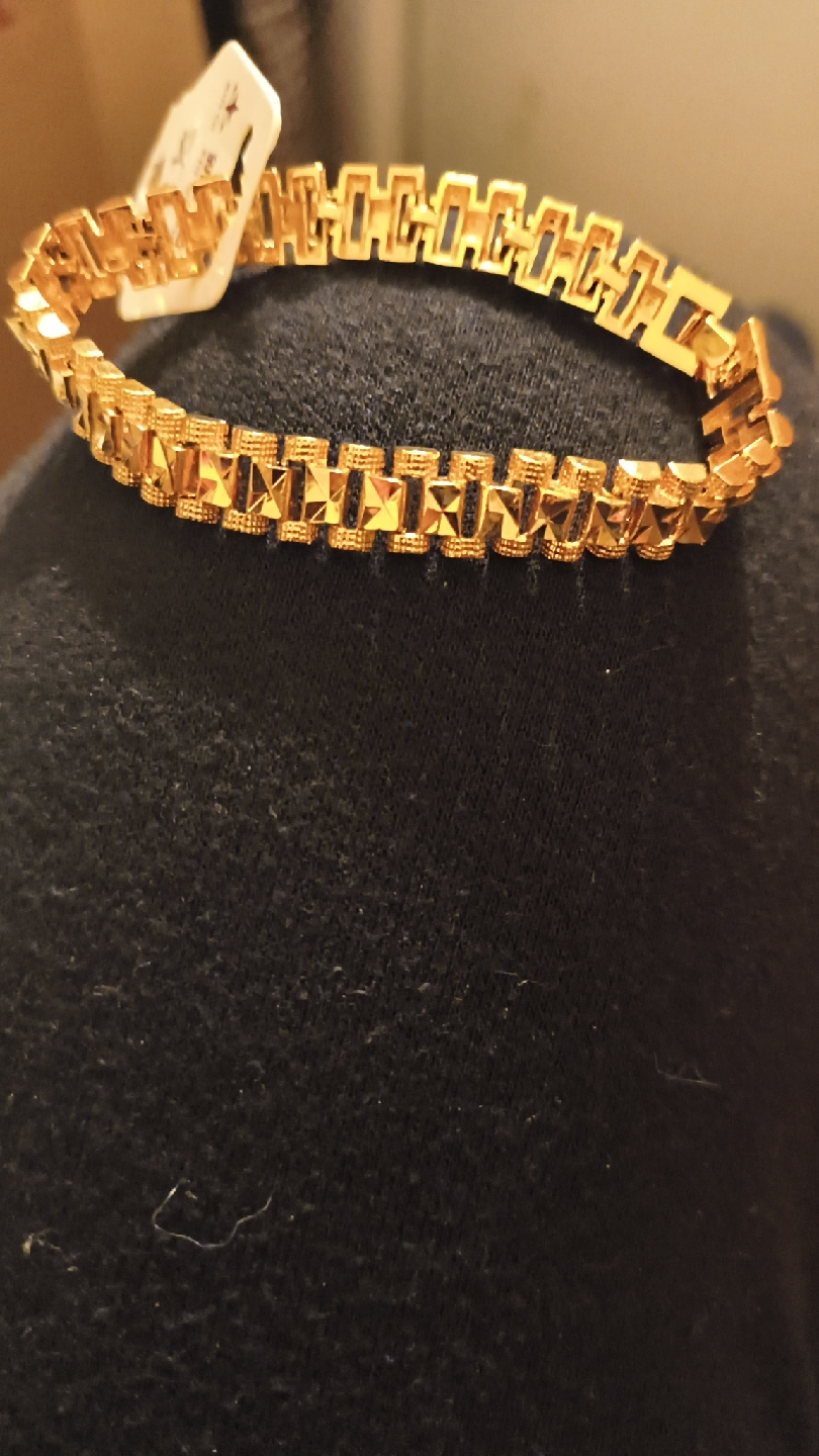 Gold-toned Bracelet