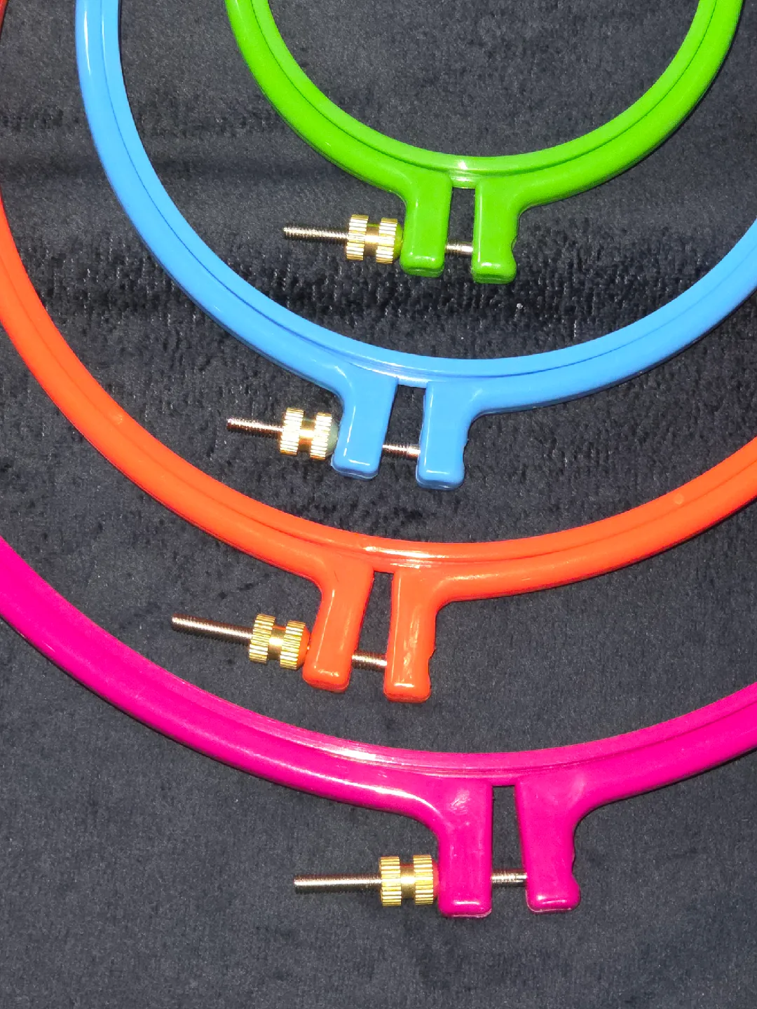 Colorful Plastic Embroidery Hoops - Set of 4 image indicator(2)