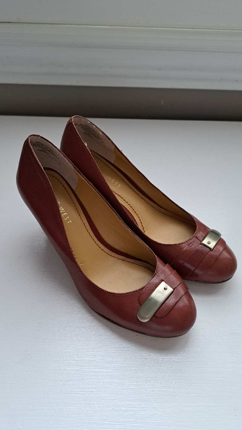 Nine West Brown Leather Wedge Heel - Size 5 - photo 2