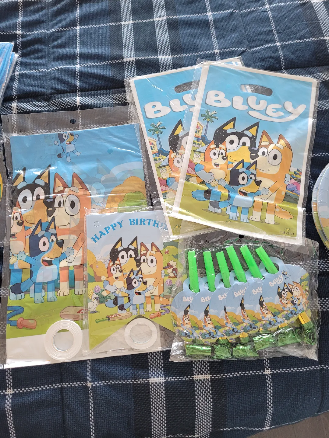 Brand NEW Bluey Birthday Party Set image indicator(4)