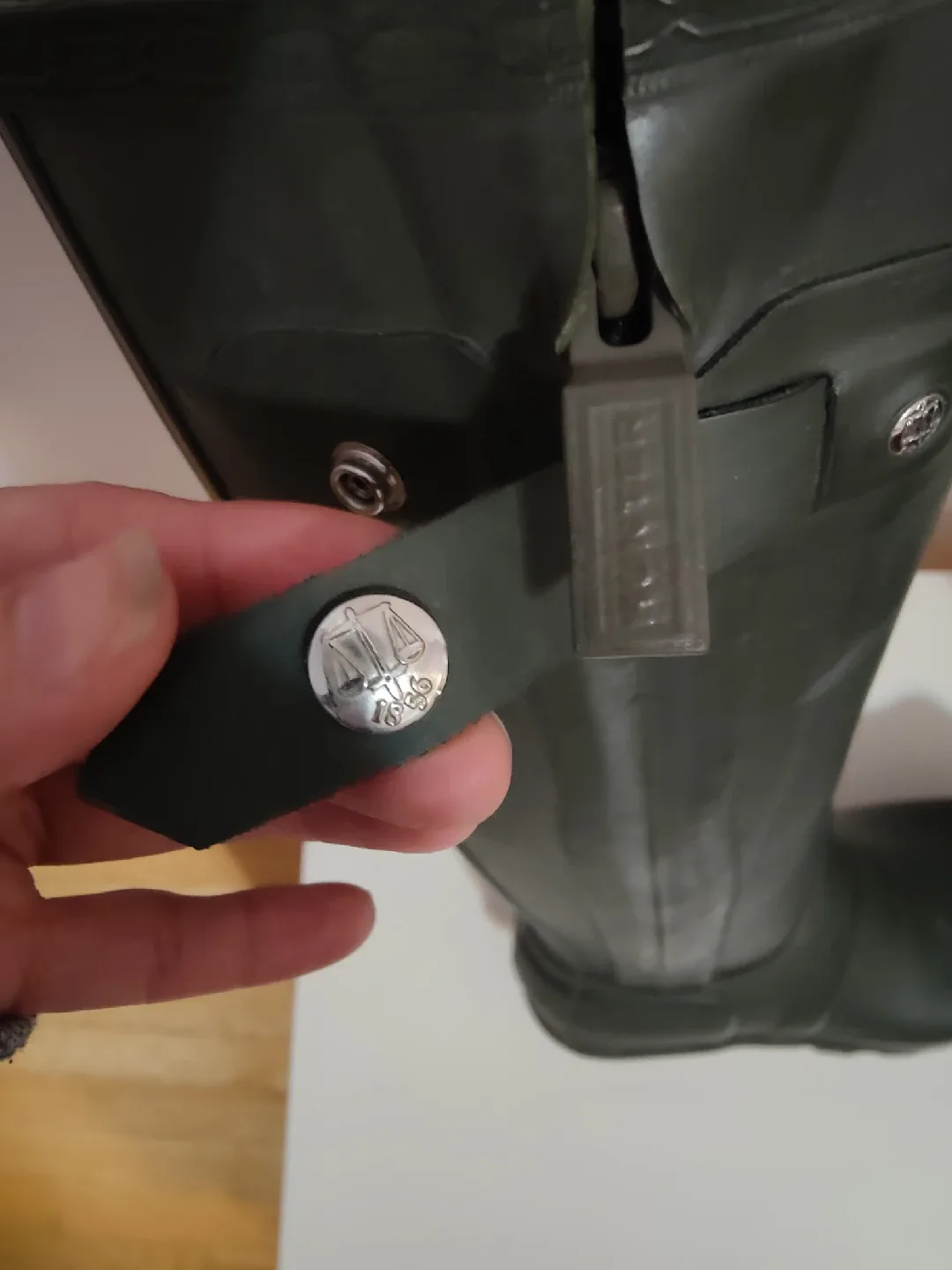 Hunter Women's Rain Boots With Socks image indicator(7)