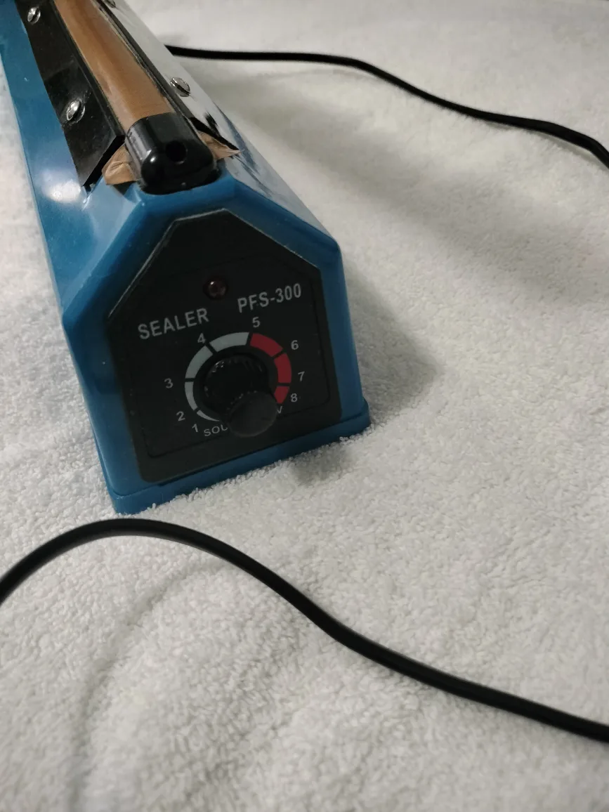 YELER PFS-300 Plastic Film Sealer image indicator(2)
