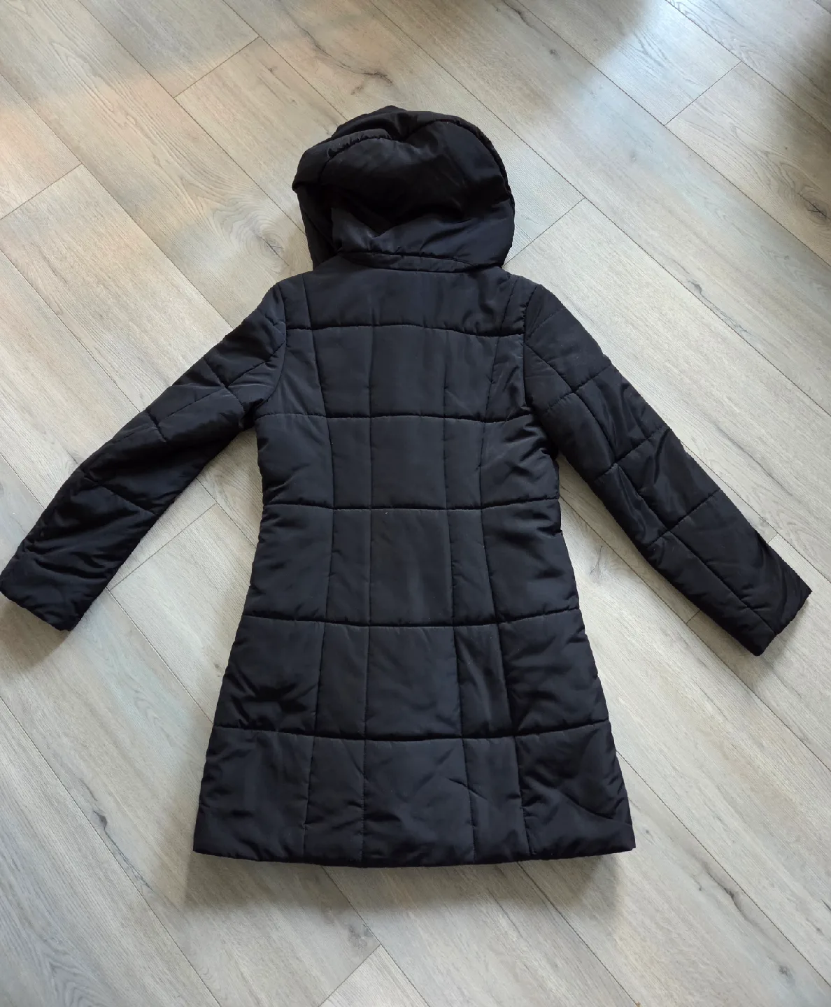 Novelti Long Black Puffer Jacket image indicator(2)