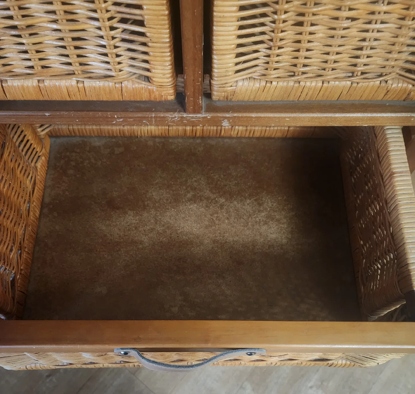 Wicker Tallboy Dresser (Pickup only) image indicator(7)