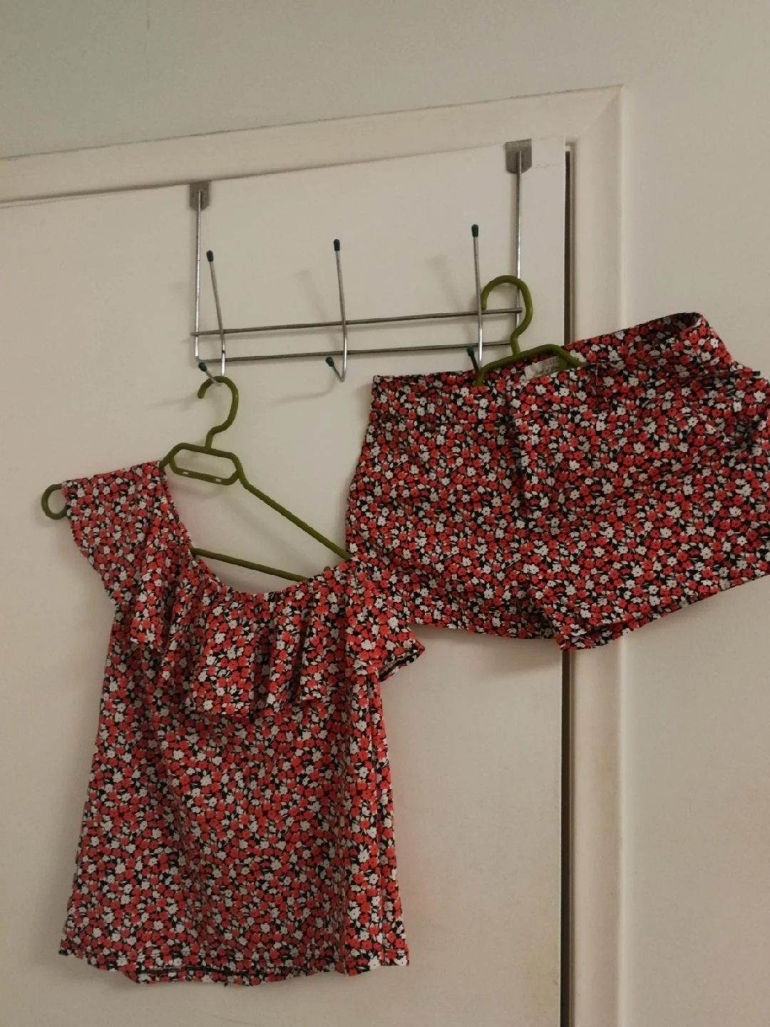 Assorted Women's Tops - Various Brands & Styles