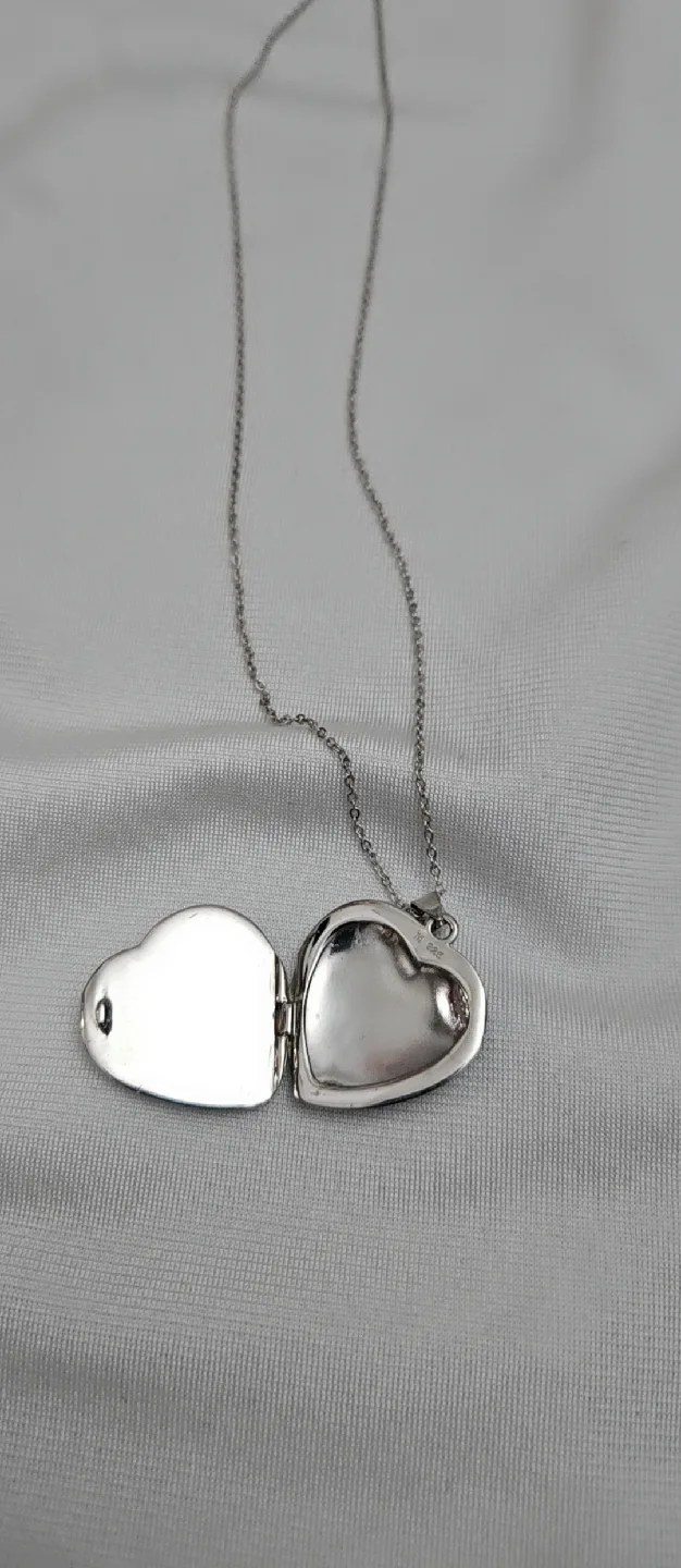 🩷🩷Heart Locket Necklace - Pink Glitter image indicator(2)