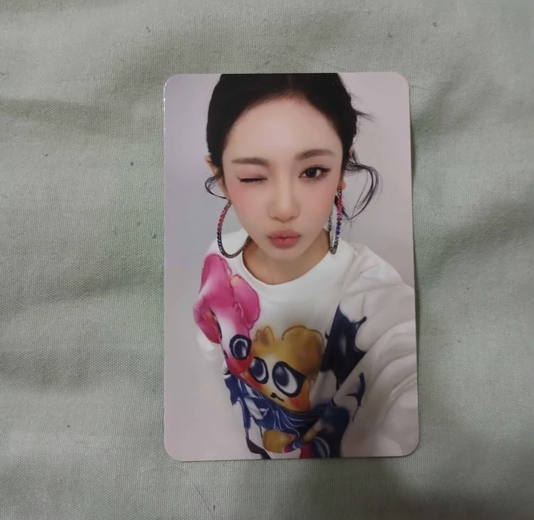 AESPA NINGNING SEASONS GREETINGS 2025 PHOTOCARD