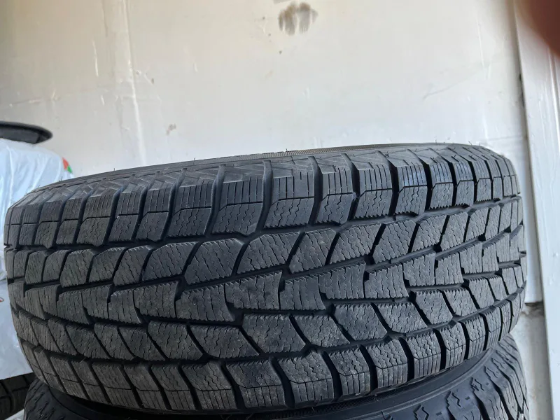 Winter 215/65R16 Tires on rims image indicator(7)