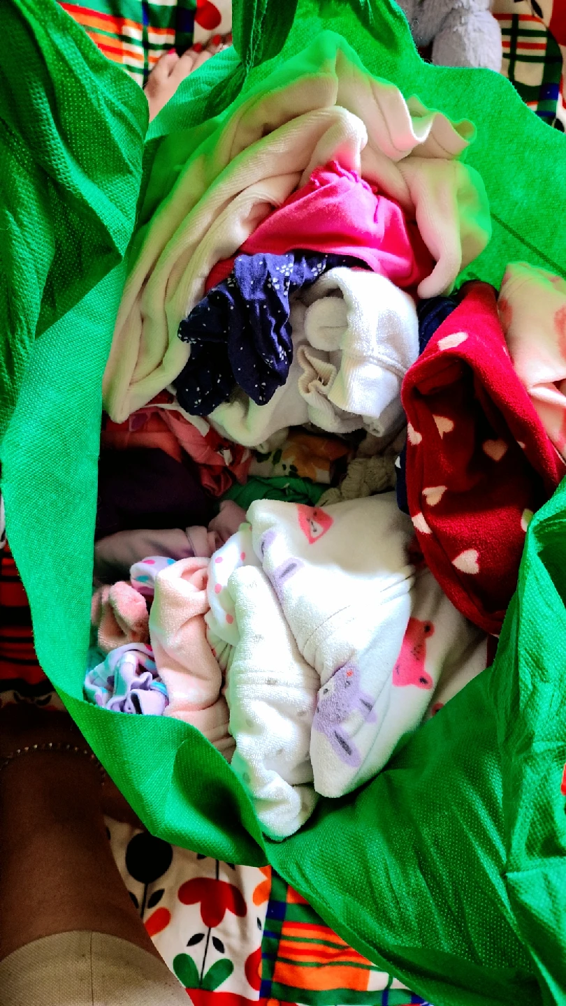 Baby girl Clothes Bundle - photo 3