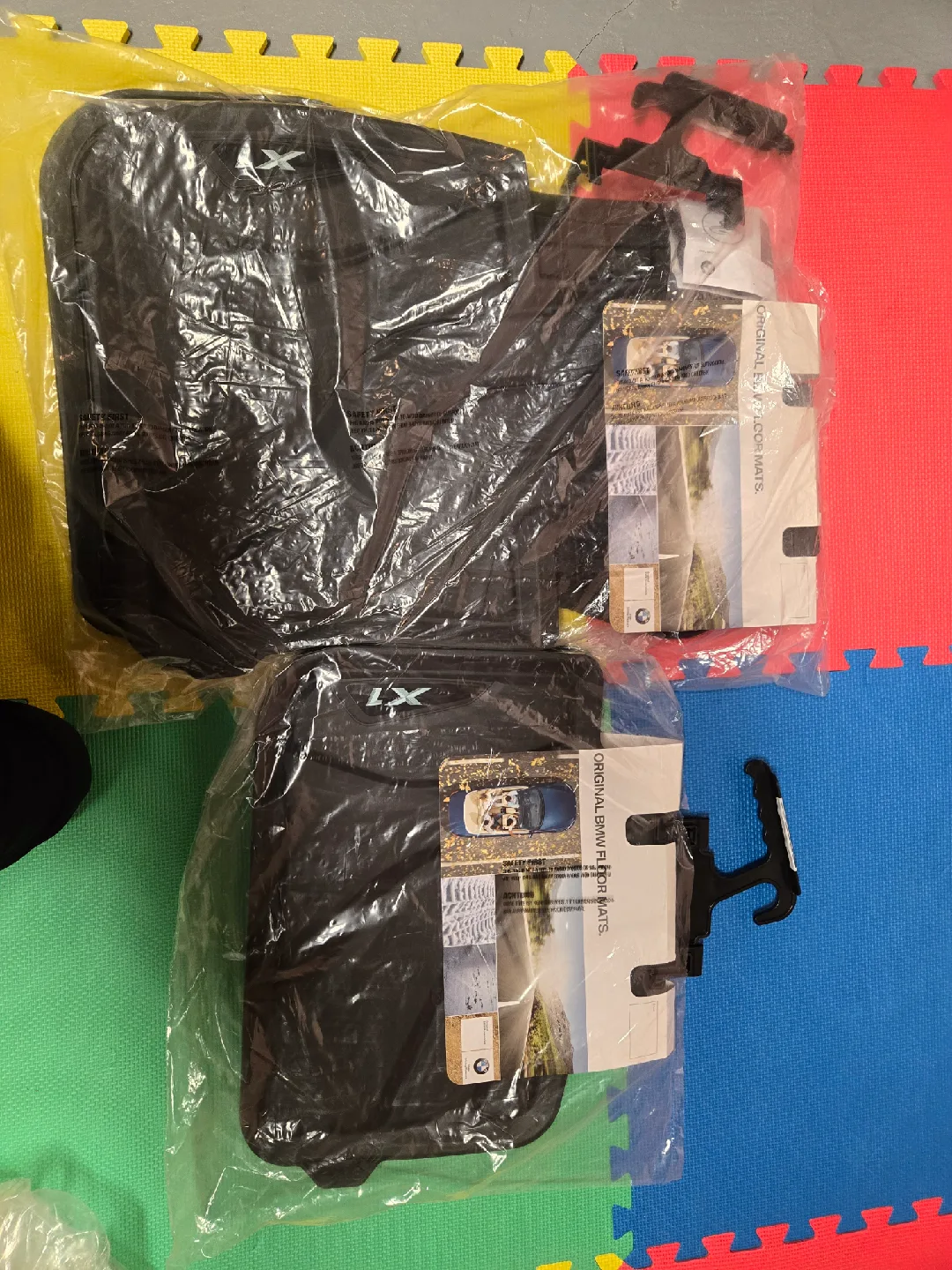 New BMW X1 All-Weather Floor Mats image indicator(2)