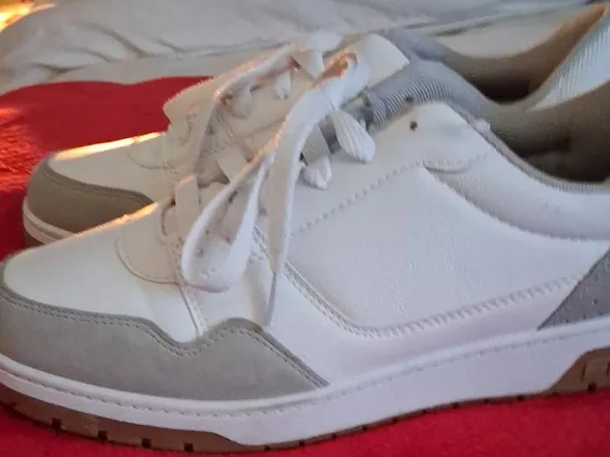 Fubu White & Grey Sneakers image indicator(3)