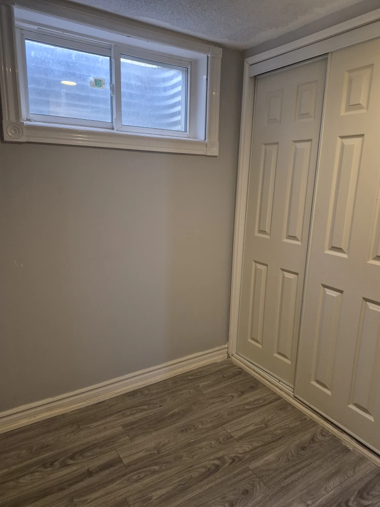 2 bedroom and 1.5 bathroom in basement for rent - photo 3